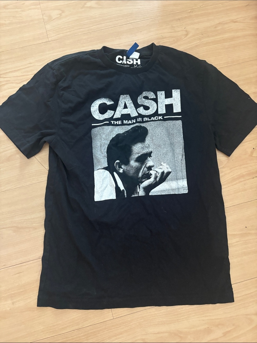 Cash 'The Man in Black' Graphic Tee - Black